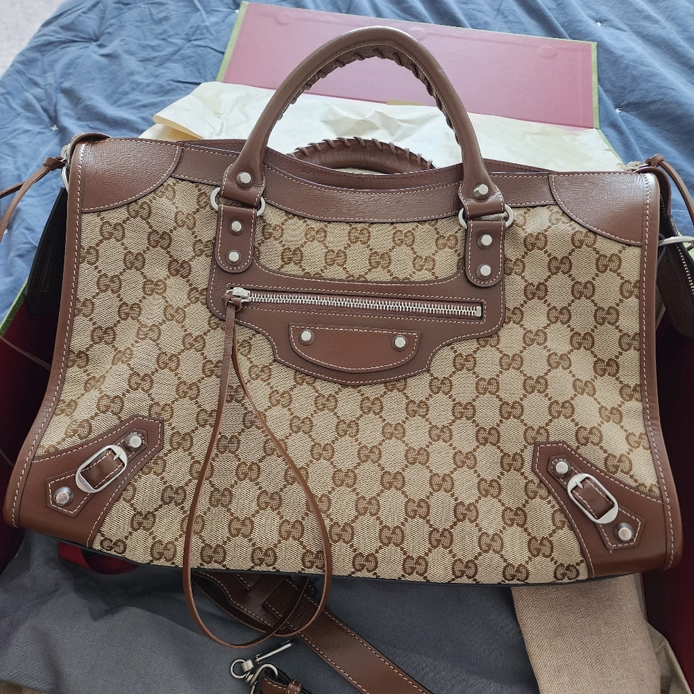 Gucci x Balenciaga Hacker Neo Classic medium